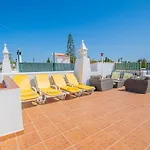 6 Centeanes - Clifftop Apartment, Sea Views And St *