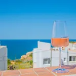 Lejlighed 6 Centeanes - Clifftop Apartment, Sea Views And St *