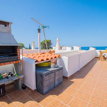 6 Centeanes - Clifftop Apartment, Sea Views And St Apartman Carvoeiro