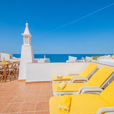 6 Centeanes - Clifftop Apartment, Sea Views And St קארבואירו