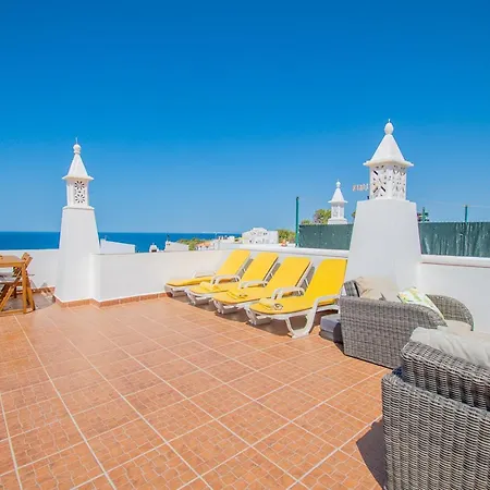 Apartment 6 Centeanes - Clifftop Apartment, Sea Views And St